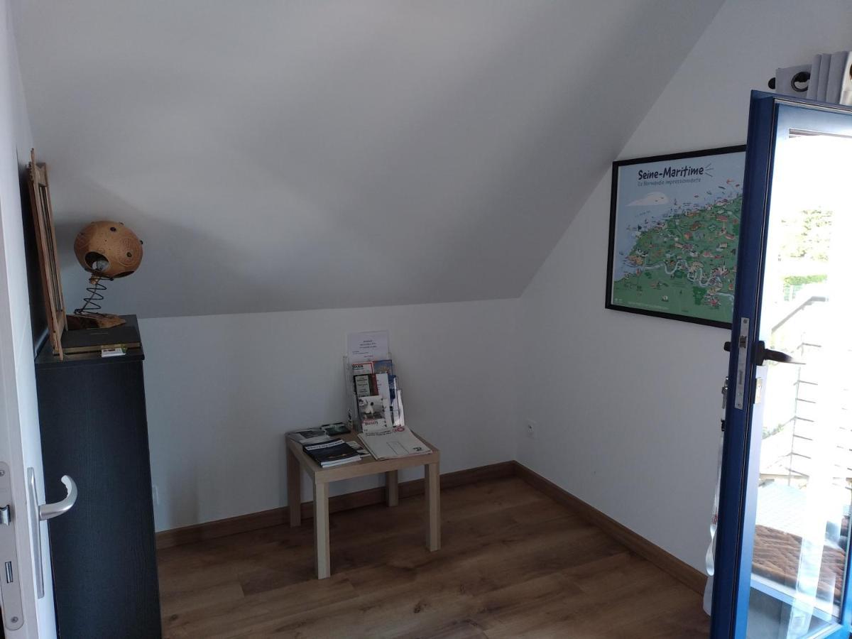 Bed and Breakfast A La Campagne, Au Calme Monterolier Exterior foto