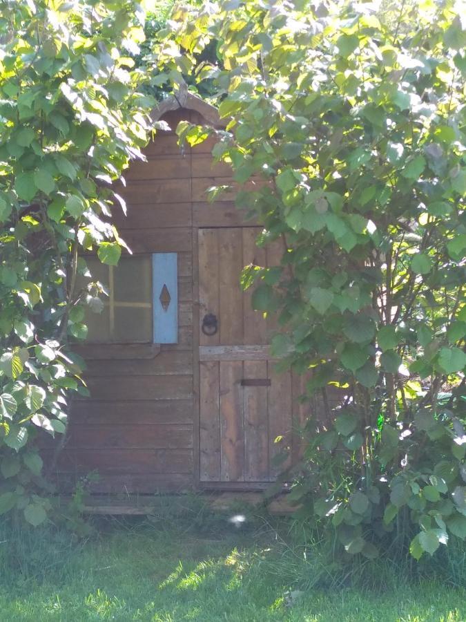 Bed and Breakfast A La Campagne, Au Calme Monterolier Exterior foto